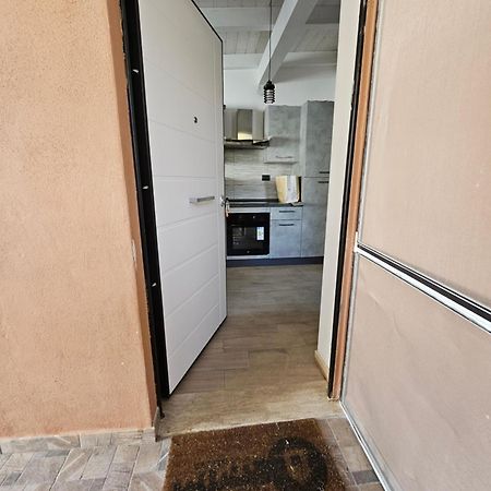 אצ'יליה Casa Vacanze Dragona 15 Min Fco 10 Min Ostia מראה חיצוני תמונה